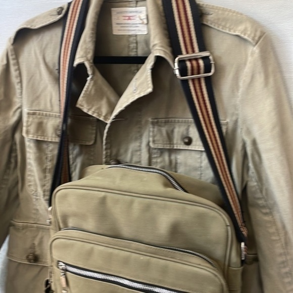 Copy — Unbranded Military Style Canvas Crossbody - Picture 3 of 8